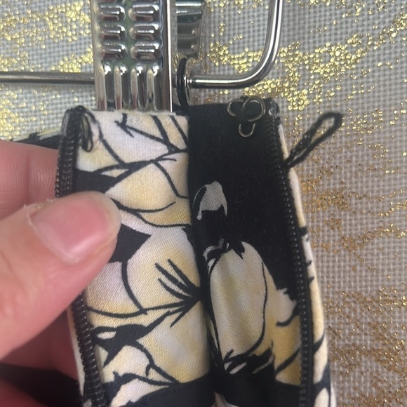 Vintage🧚‍♀️Jessica Black/Yellow Floral Print Knee Length Skirt Size 8 - Picture 6 of 12